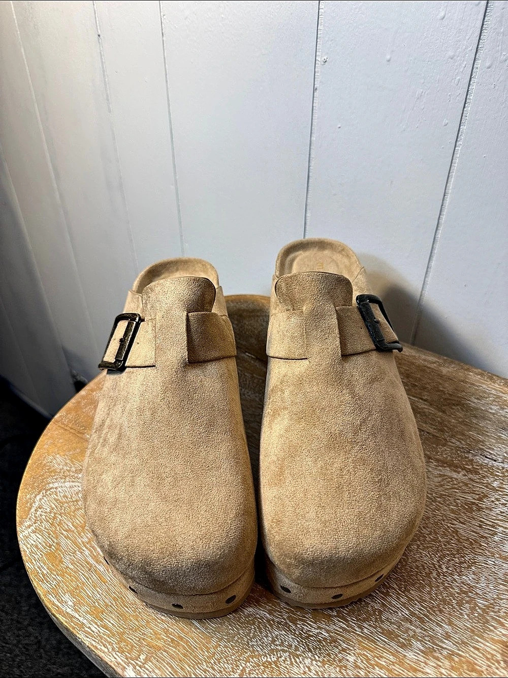 Madewell Suede Clogs in Brown Like New